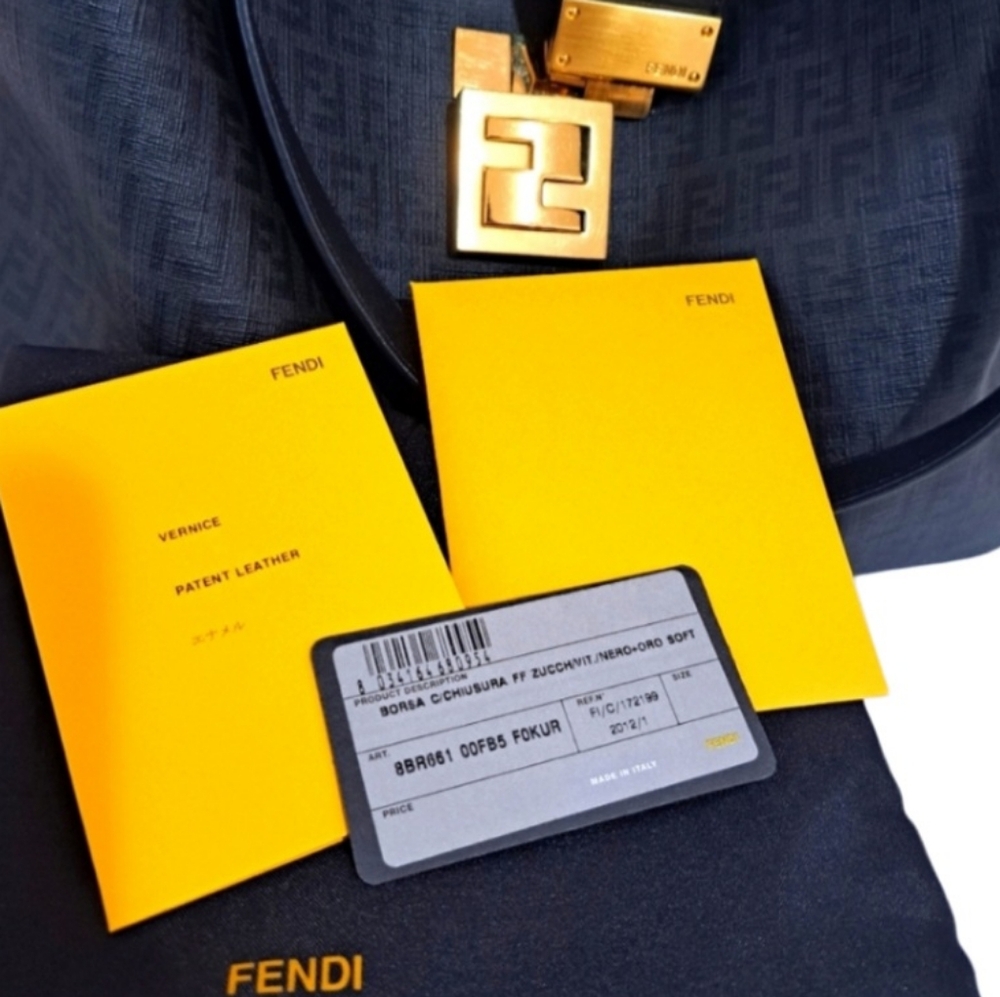 ✅️SOLD✅️ FENDI Black Gold Zucchino Chiusura Tote Shoulder Bag AUTHENTIC - Picture 2 of 14